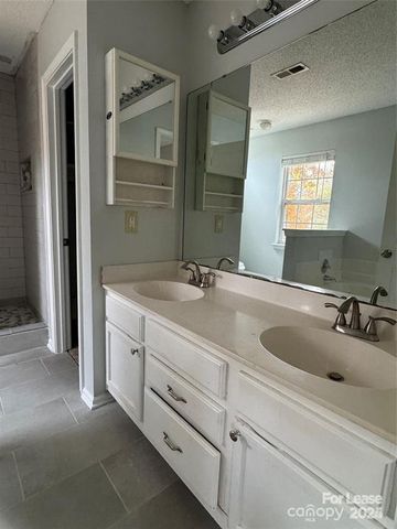 5304 Starflower Drive, Charlotte, NC 28215