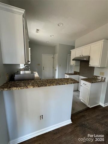 5304 Starflower Drive, Charlotte, NC 28215