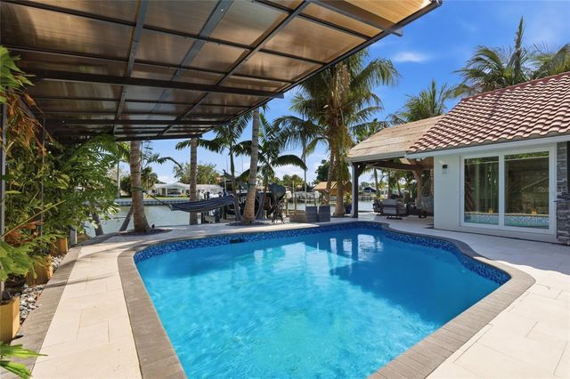 3874 48TH AVENUE S, St Petersburg, FL 33711