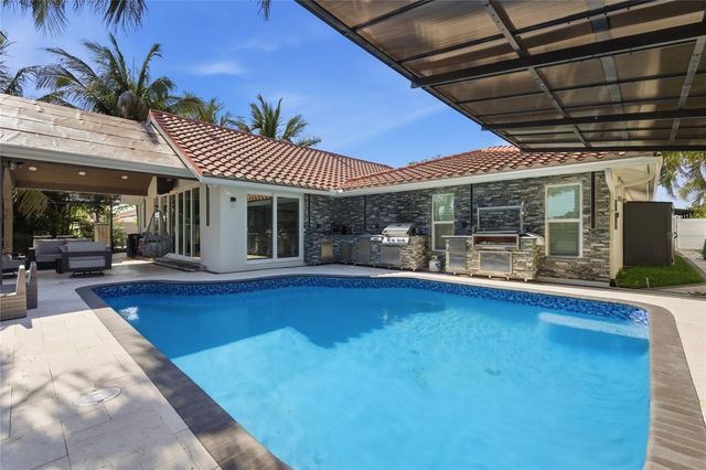 3874 48TH AVENUE S, St Petersburg, FL 33711