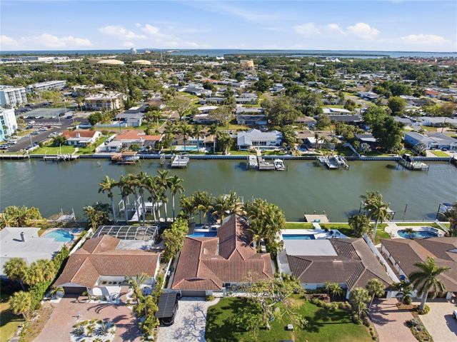 3874 48TH AVENUE S, St Petersburg, FL 33711