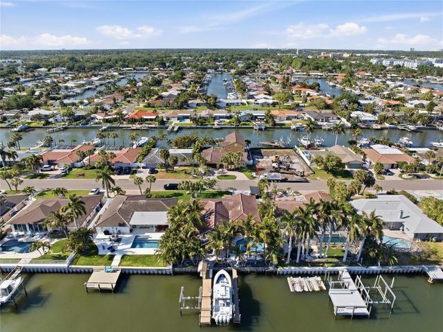 3874 48TH AVENUE S, St Petersburg, FL 33711