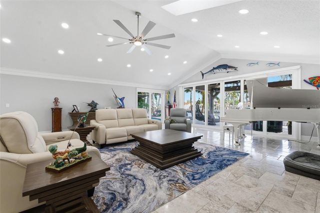 3874 48TH AVENUE S, St Petersburg, FL 33711