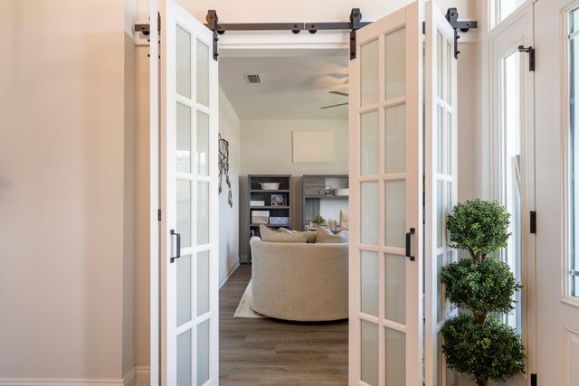 30 Hammock Oaks Boulevard, Freeport, FL 32439