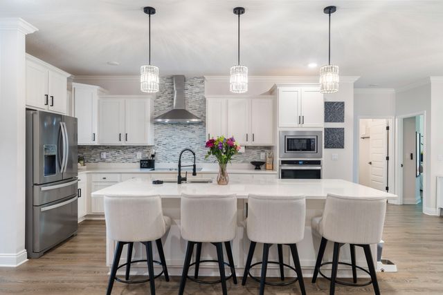 30 Hammock Oaks Boulevard, Freeport, FL 32439