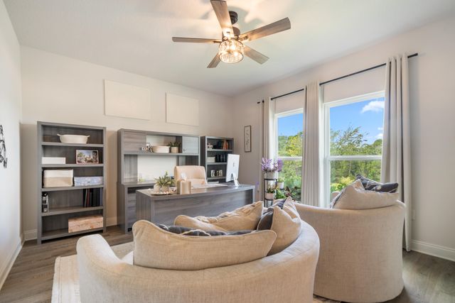 30 Hammock Oaks Boulevard, Freeport, FL 32439