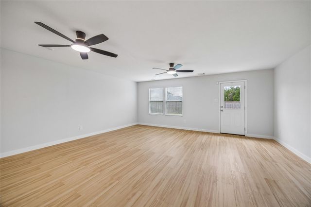 139 Road 51026, Cleveland, TX 77327
