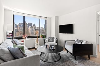 200 RECTOR Place # 34H, New York City, NY 10280