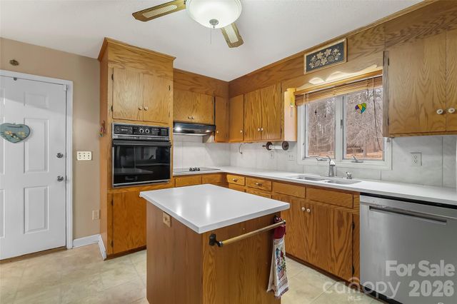 House 96 Patton Valley Drive, Nebo, NC 28761