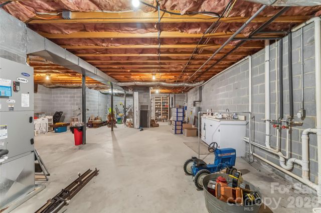 House 96 Patton Valley Drive, Nebo, NC 28761