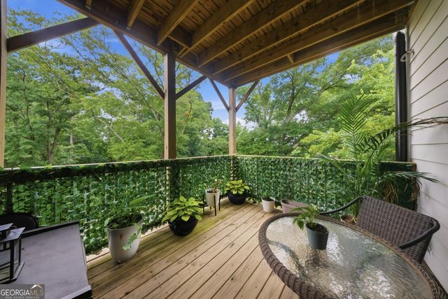 2087 Holtz Lane, Atlanta, GA 30318
