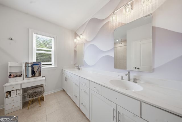 2087 Holtz Lane, Atlanta, GA 30318