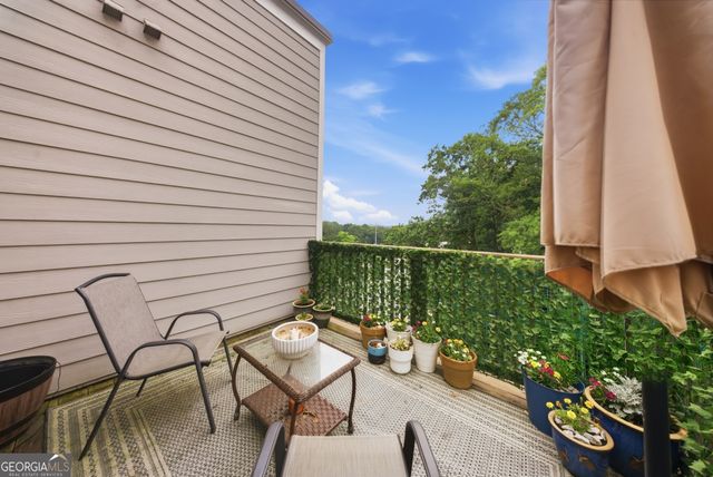 2087 Holtz Lane, Atlanta, GA 30318