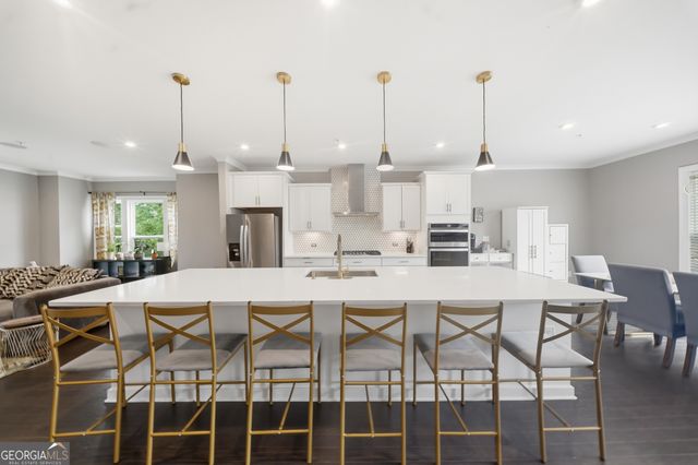 2087 Holtz Lane, Atlanta, GA 30318