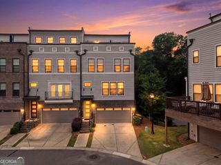 2087 Holtz Lane, Atlanta, GA 30318