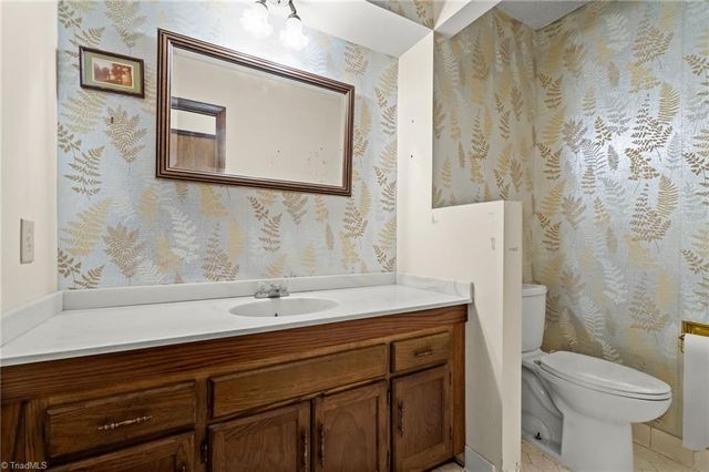 5718 Oak Tree Road, Greensboro, NC 27455