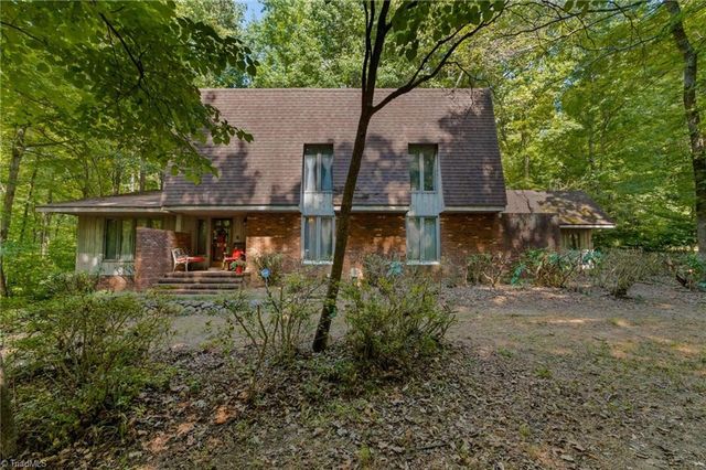 5718 Oak Tree Road, Greensboro, NC 27455