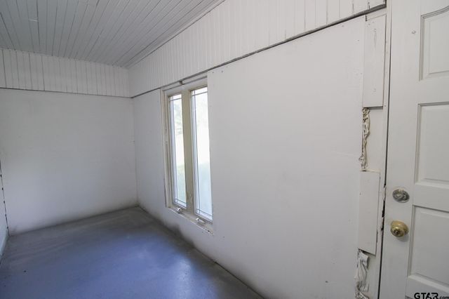 407 Pace St, Naples, TX 75568