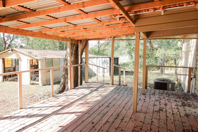 407 Pace St, Naples, TX 75568