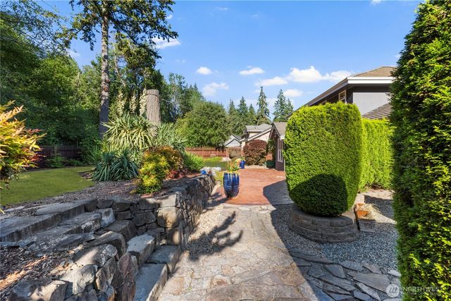 10017 127th Street Ct NW, Gig Harbor, WA 98329