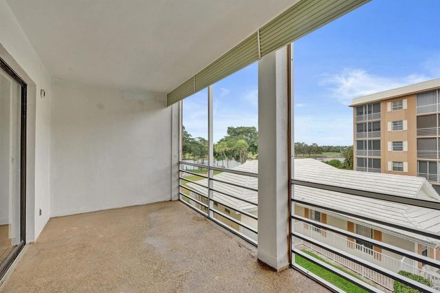 304 Golfview Road 304, North Palm Beach, FL 33408