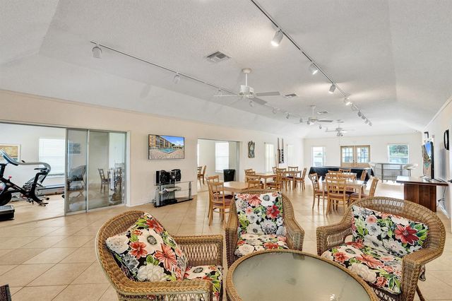 304 Golfview Road 304, North Palm Beach, FL 33408