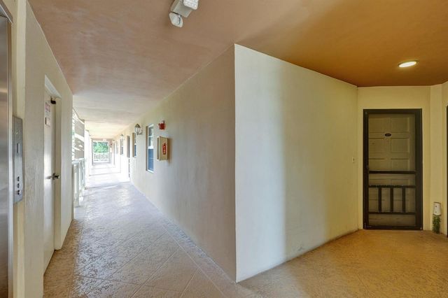 304 Golfview Road 304, North Palm Beach, FL 33408