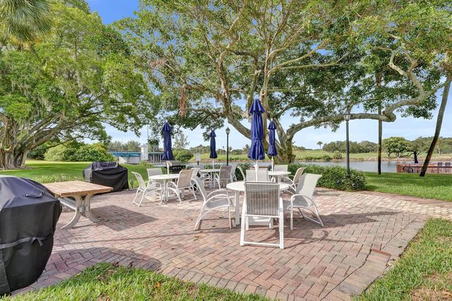 304 Golfview Road 304, North Palm Beach, FL 33408