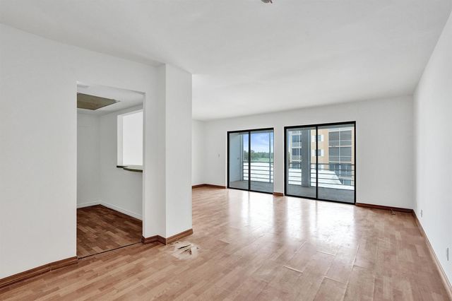 304 Golfview Road 304, North Palm Beach, FL 33408