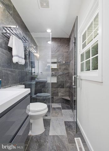 4618 GUINEA RD, Fairfax, VA 22032
