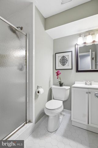 4618 GUINEA RD, Fairfax, VA 22032