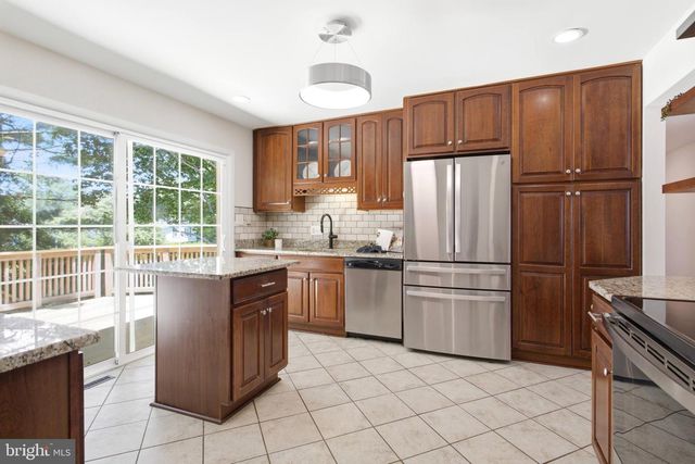 4618 GUINEA RD, Fairfax, VA 22032