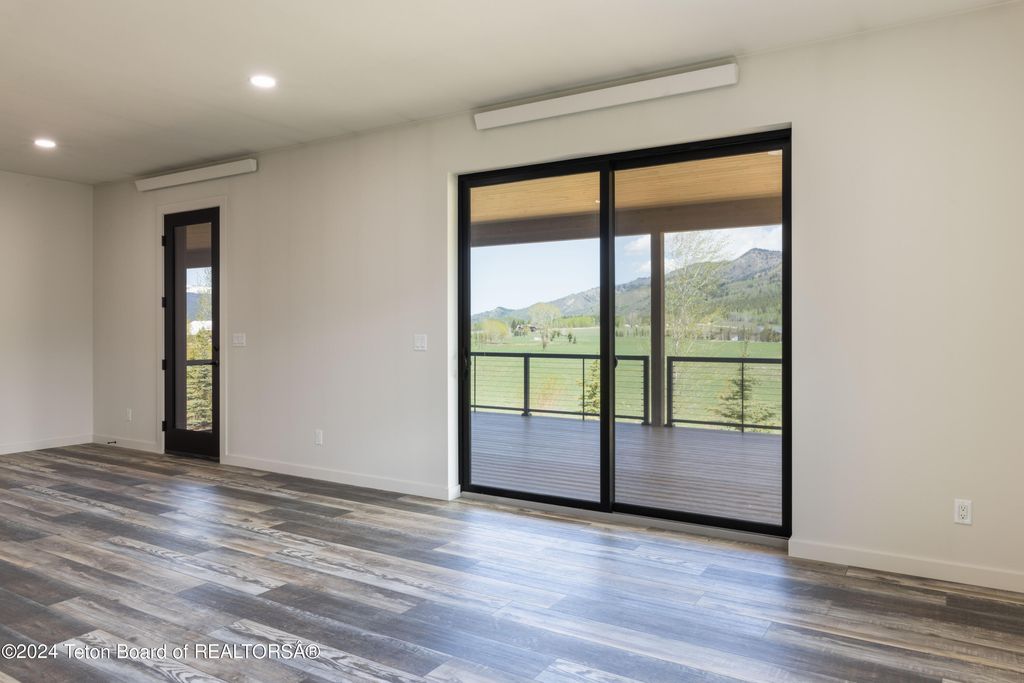 47 VILLAGE Lane, Alpine, WY 83128 photo 11