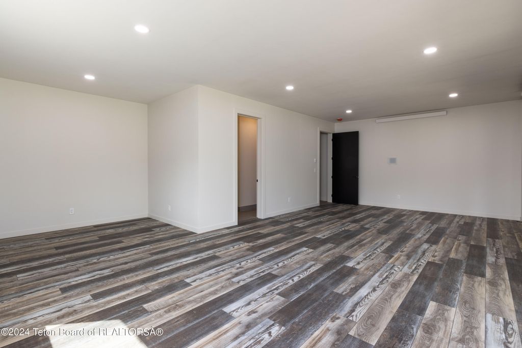 47 VILLAGE Lane, Alpine, WY 83128 photo 13