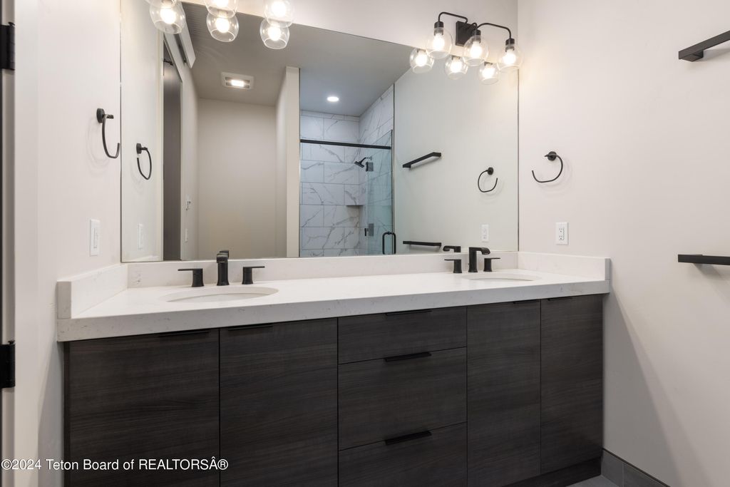 47 VILLAGE Lane, Alpine, WY 83128 photo 14