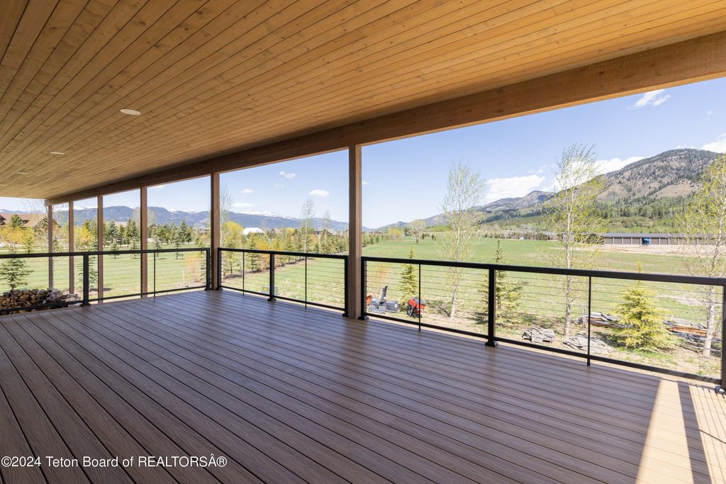 47 VILLAGE Lane, Alpine, WY 83128 photo 17