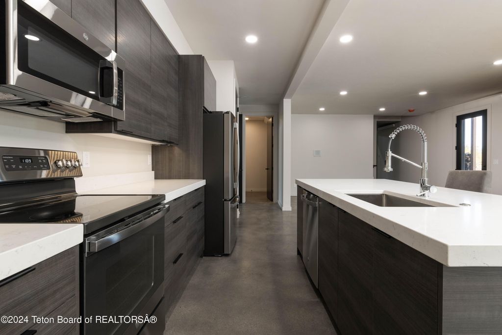 47 VILLAGE Lane, Alpine, WY 83128 photo 8