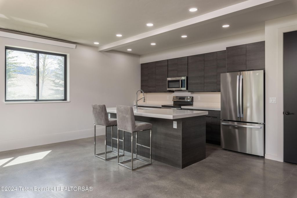 47 VILLAGE Lane, Alpine, WY 83128 photo 9