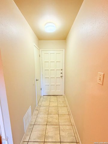 9319 Cliff Point Dr, San Antonio, TX 78250