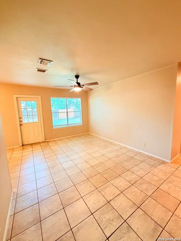 9319 Cliff Point Dr, San Antonio, TX 78250
