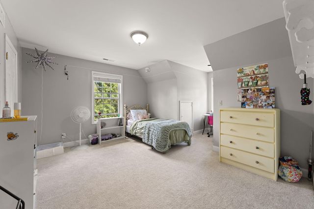 1207 Martinal Road, Valparaiso, IN 46383