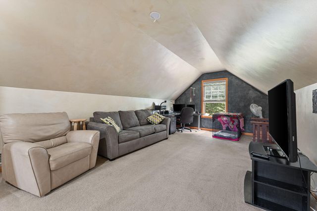 1207 Martinal Road, Valparaiso, IN 46383