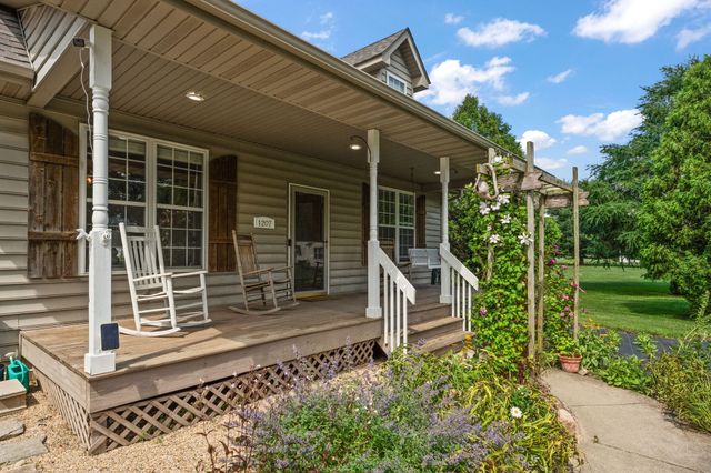 1207 Martinal Road, Valparaiso, IN 46383