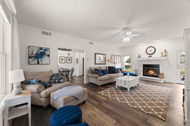 1207 Martinal Road, Valparaiso, IN 46383