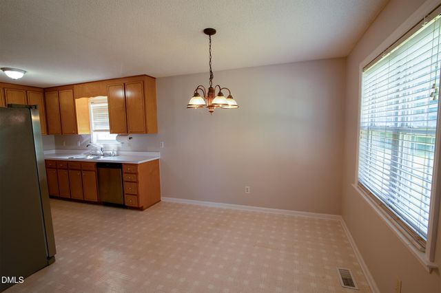 20 Boardwalk Avenue, Benson, NC 27504
