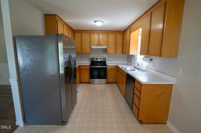 20 Boardwalk Avenue, Benson, NC 27504