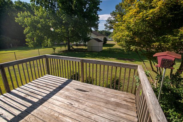 20 Boardwalk Avenue, Benson, NC 27504