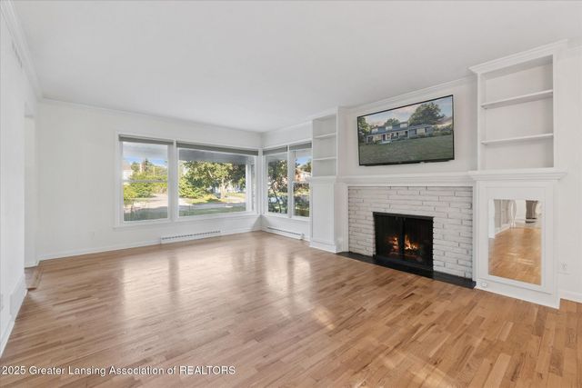 1232 Hitching Post Road, East Lansing, MI 48823