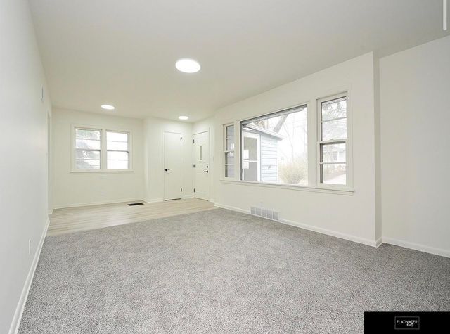 1903 Childs Road E, Bellevue, NE 68005