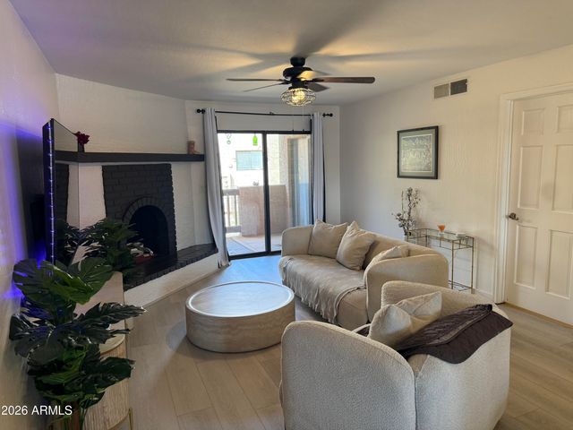 3031 N CIVIC CENTER Plaza 219, Scottsdale, AZ 85251